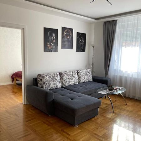 Apartman Mdb Subotica Buitenkant foto