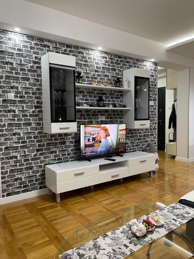 Apartman Mdb Subotica Buitenkant foto