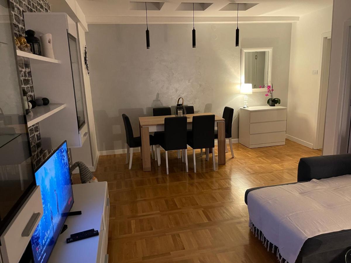 Apartman Mdb Subotica Buitenkant foto