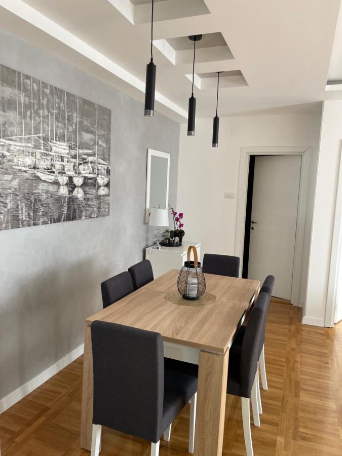 Apartman Mdb Subotica Buitenkant foto
